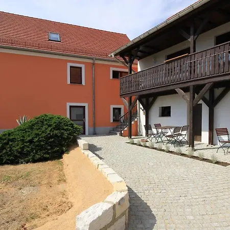 Weingut Jan Ulrich Vendégház Diesbar-Seusslitz