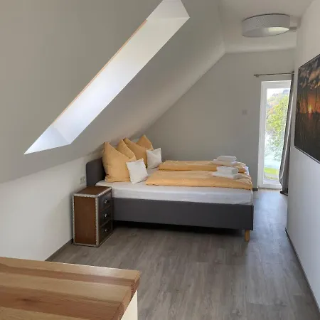 Weingut Jan Ulrich 3* Diesbar-Seusslitz