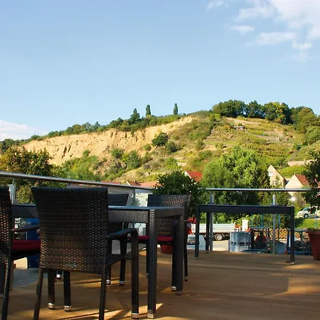 게스트하우스 Weingut Jan Ulrich