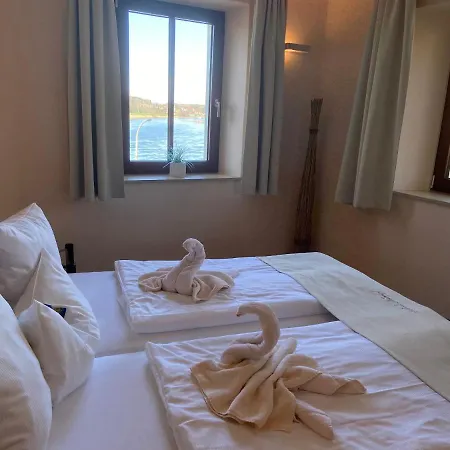 Weingut Jan Ulrich Gasthof 3*